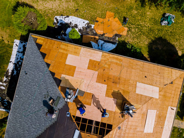 Best Commercial Roofing Services  in Center Point, IA
