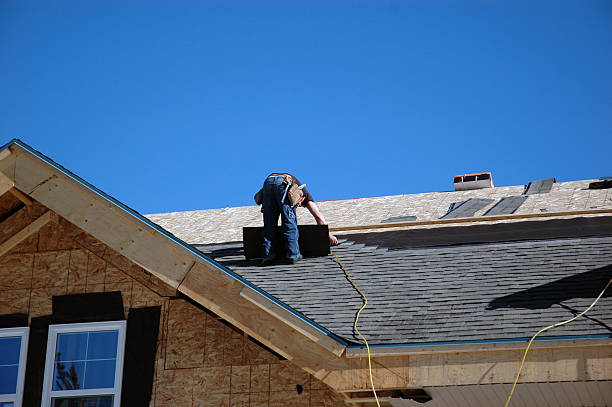 Best Affordable Roofing Company  in Center Point, IA