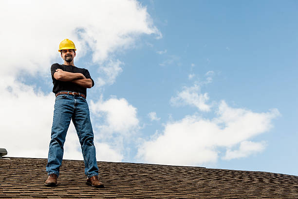 Best Roof Gutter Cleaning  in Center Point, IA